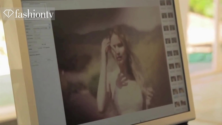 Marie_Claire_UK_28272629_5BBehind_the_Scenes5D.jpg