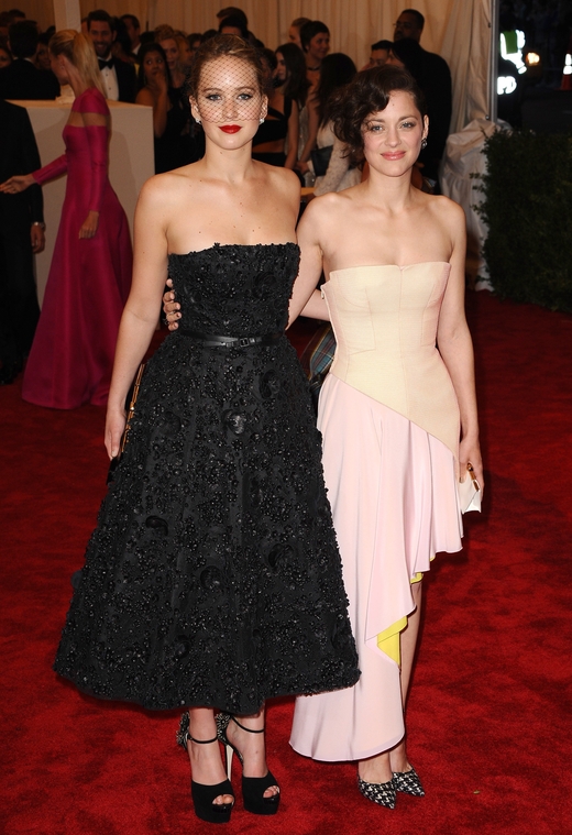 May_6_-_2013_Met_Gala2C_Metropolitan_Museum_of_Art2C_NYC_287829.jpg