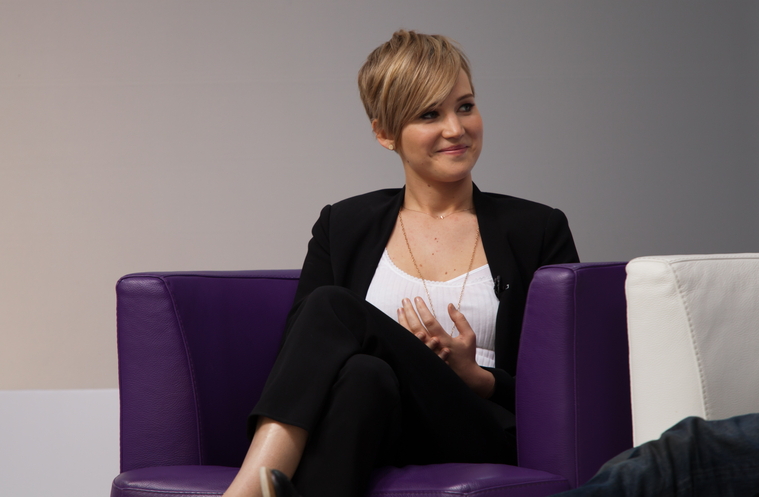 November_06_-_The_Hunger_Games_Catching_Fire_-_GLOBAL_FAN_DAY_-_Yahoo21Tumblr_FireSide_Chat_28UHQ29_281529.jpg