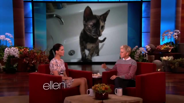November_212C_2012_-__The_Ellen_DeGeneres_Show_28107729.jpg