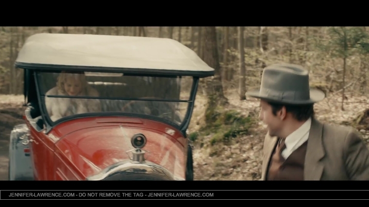 Serena_clip_-_Bradley_Cooper___Jennifer_Lawrence_037.jpg