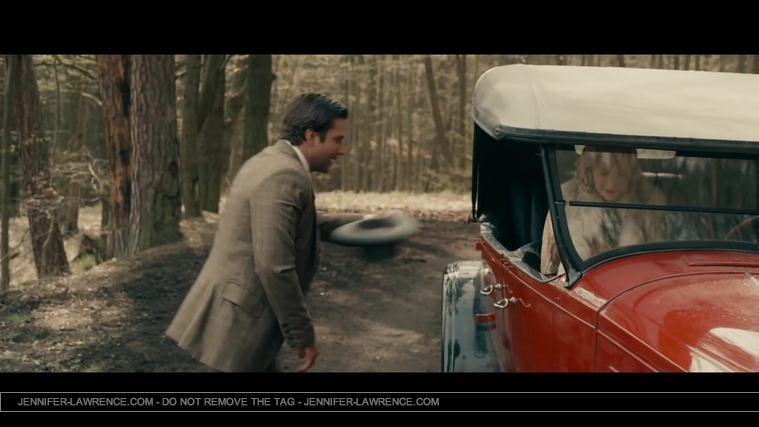 Serena_clip_-_Bradley_Cooper___Jennifer_Lawrence_046.jpg
