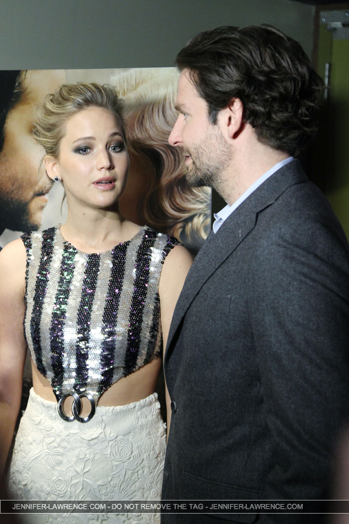 XS_March_21_-_Attends_a_screening_of___Serena___28229.JPG