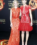 March_16_-_The_Hunger_Games_Premiere_in_Berlin2C_Germany_2817329.jpg