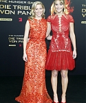 March_16_-_The_Hunger_Games_Premiere_in_Berlin2C_Germany_2821129.jpg