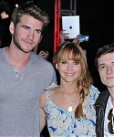 March_3_-_The_Hunger_Games_Mall_Tour_in_L_2812129.jpg