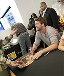 March_3_-_The_Hunger_Games_Mall_Tour_in_L_285129.jpg