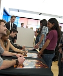 Filename=March_3_-_The_Hunger_Games_Mall_Tour_in_L_287729.jpg
Filesize=639KiB
Dimensions=1280x853
Date added=Nov 12, 2013 March_3_-_The_Hunger_Games_Mall_Tour_in_L_287729.jpg