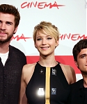 November_14_-_The_Hunger_Games_Catching_Fire_Photocall_in_Rome_2811629.jpg