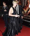 November_15_-_The_Hunger_Games_Catching_Fire_Paris_Premiere_282829.jpg
