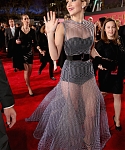 November_18_-_The_Hunger_Games_Catching_Fire_Los_Angeles_Premiere_2811729.jpg
