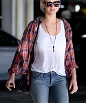October_22_-_Out_and_about_in_Los_Angeles_281129.jpg